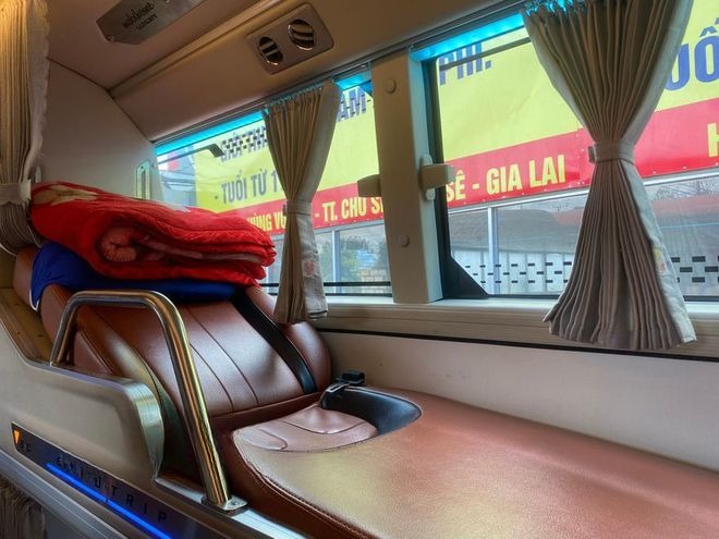 Xe Quốc Phát Giường nằm Limousine 34 giường