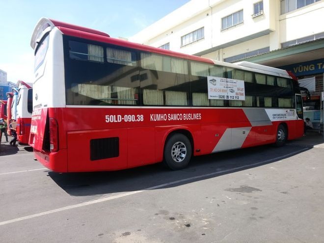 Xe Lovabus Mặt sau xe Bên hông xe Limousine giường phòng 22 chỗ