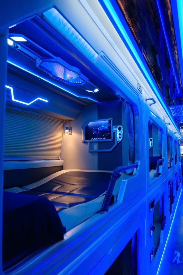 Xe Trọng Minh Giường nằm Tiện ích Nội thất Limousine 21 phòng đôi (WC)