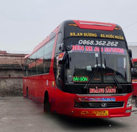 Xe Hoàng Long (Nhật Cường) Mặt trước xe Giường nằm 40 chỗ