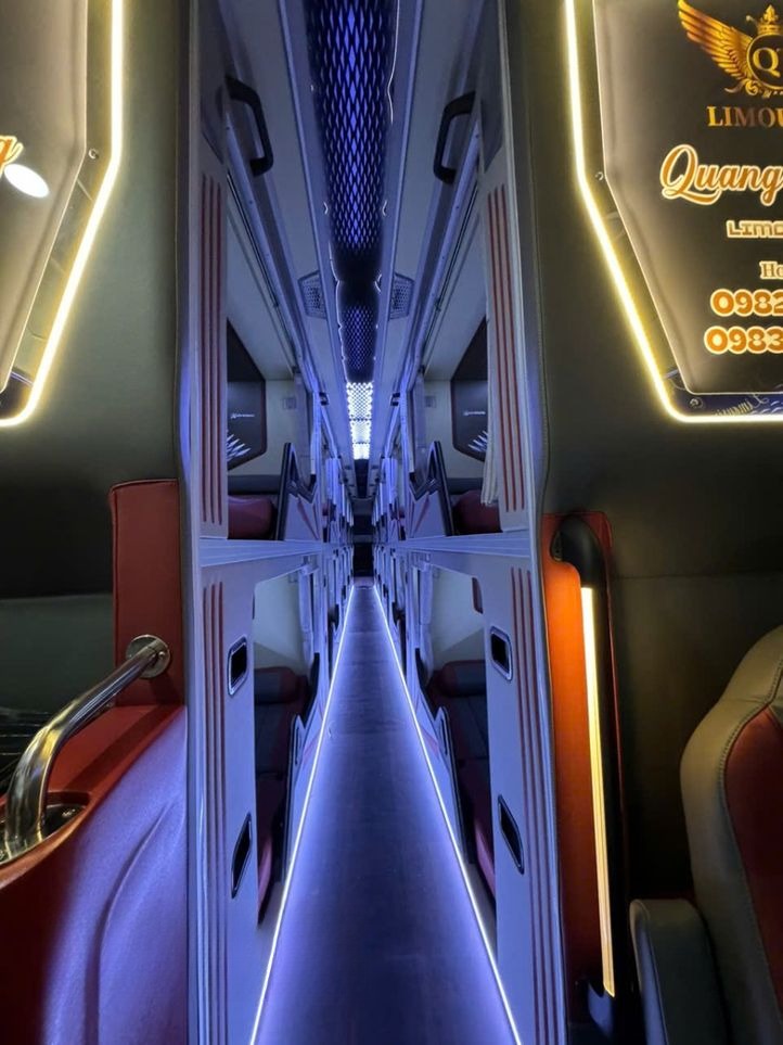 Xe Quang Trang Giường nằm Tiện ích Nội thất Limousine 24 phòng
