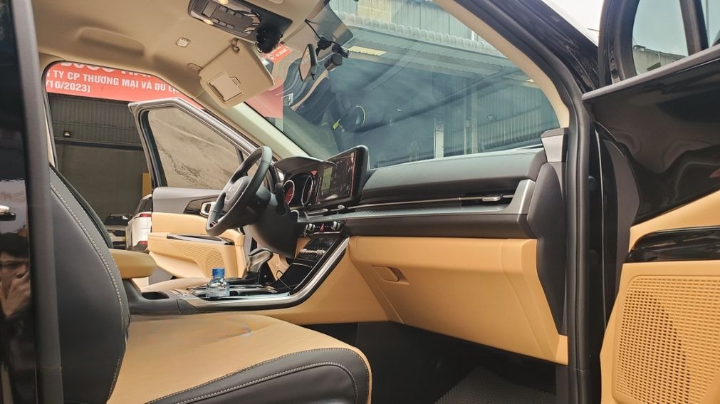 Xe Hà Lan Transport Nội thất Xe 6 chỗ