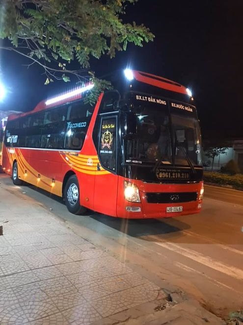 Xe Thiên Trung Mặt trước xe Giường nằm 42 chỗ