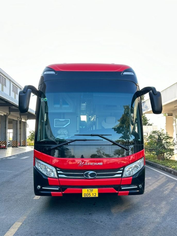 Xe An Bình (Thái Bình) Mặt trước xe Limousine giường phòng 22 chỗ