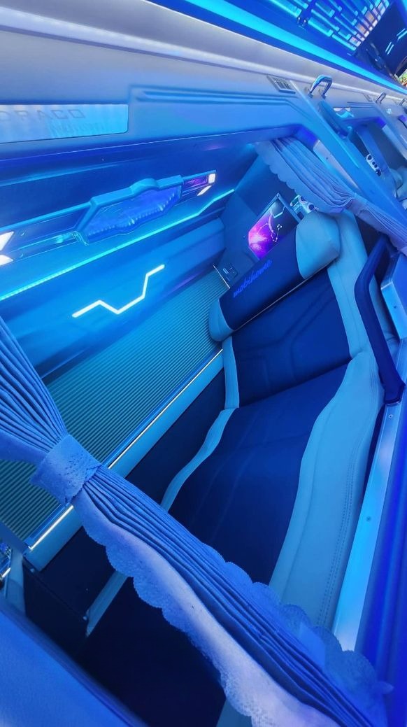 Xe Hiệp Giang Tiện ích Limousine cabin 24 phòng 