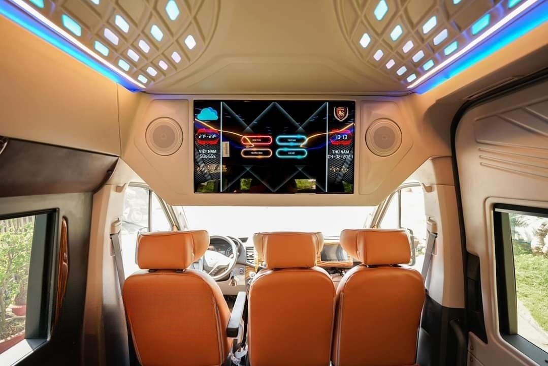 Xe Kumho Samco Nội thất Limousine 11 chỗ