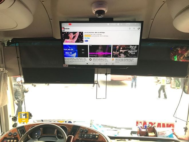 Xe Mạnh Quân Tiện ích Limousine 19 chỗ