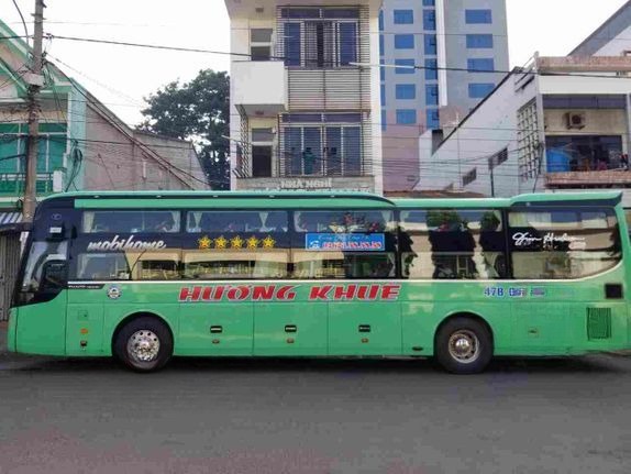 Bên hông xe Giường nằm 44 chỗ  Hương Khuê
