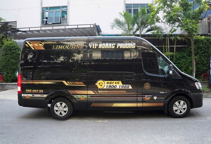 Xe Hoàng Phương Limousine (Hải Phòng) Bên hông xe Limousine 11 chỗ