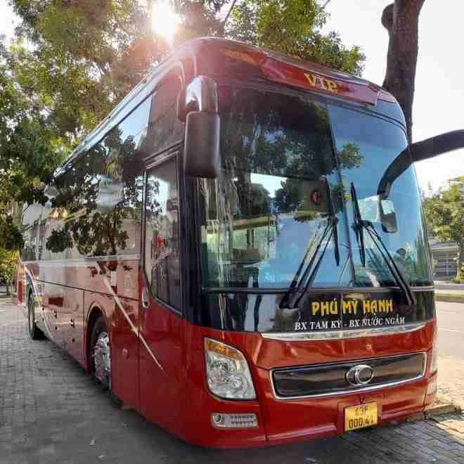 Xe Phú Mỹ Hạnh Mặt trước xe Giường nằm 44 chỗ 