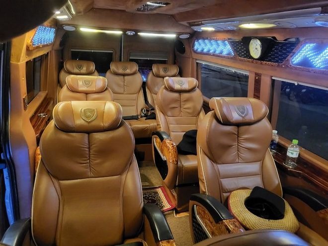Xe Thịnh Thái Limousine Ghế ngồi Tiện ích Nội thất 