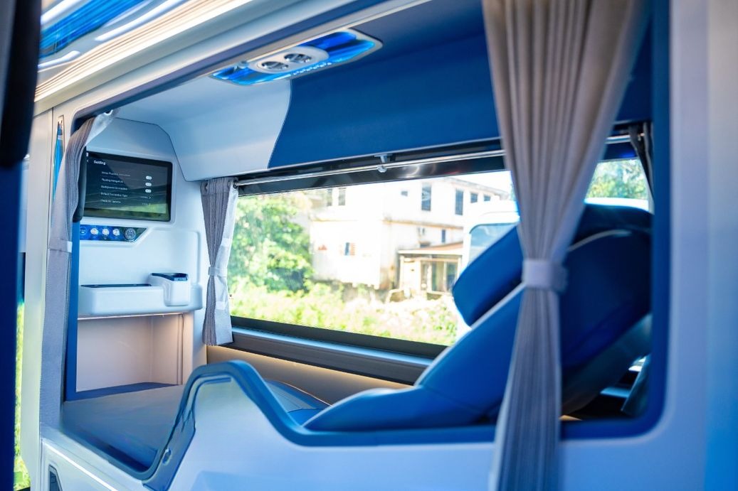 Xe Thành Liên Buslines Giường nằm Tiện ích Nội thất Limousine 32 phòng