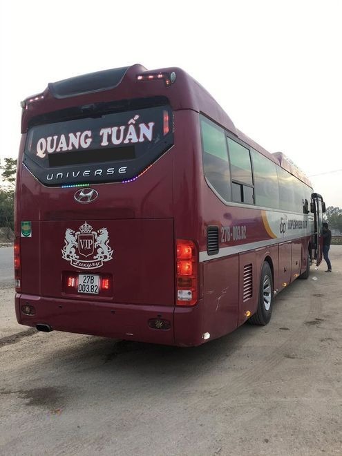 Xe Quang Tuấn Mặt sau xe Giường nằm 41 chỗ