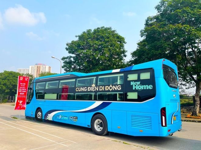 Xe Quang Nghị Bên hông xe 