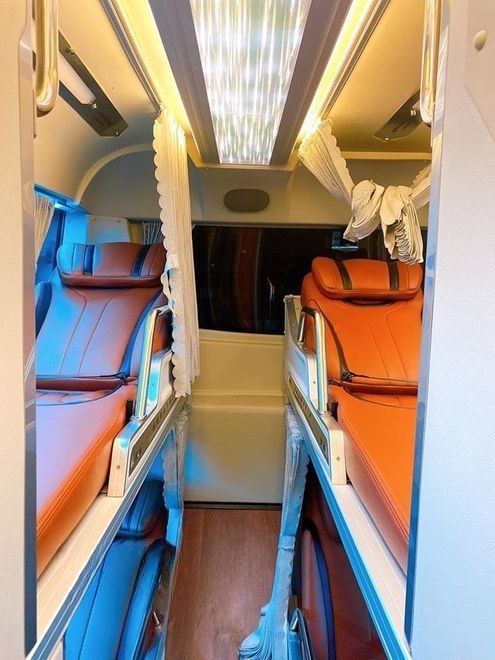 Xe Dũng Lệ Nội thất Limousine Giường nằm 34 chỗ
