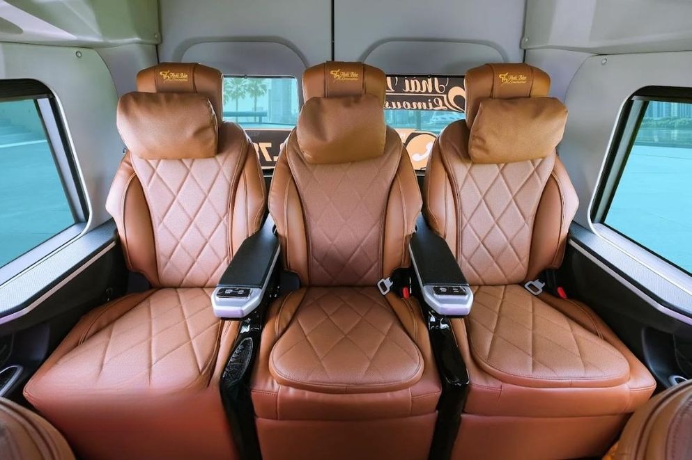 Xe Lovabus Ghế ngồi Limousine 10 chỗ
