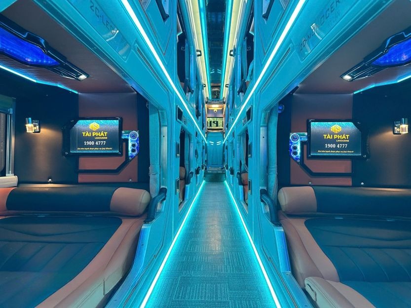 Xe Tài Phát Limousine Giường nằm Nội thất Limousine 24 Phòng Đôi