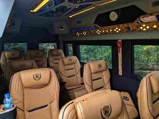 Xe Xuân Trường (Quảng Ninh) Ghế ngồi Tiện ích Limousine 11 chỗ 