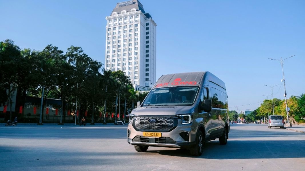 Xe Lovabus Mặt trước xe 