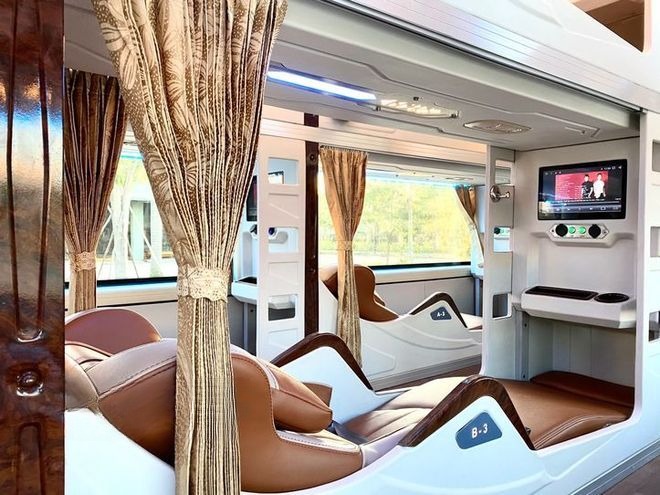 Xe Tân Kim Chi Giường nằm Tiện ích Nội thất Limousine 34 Giường VIP