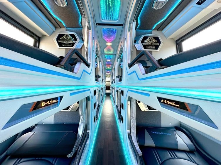 Xe TH Travel Nội thất Tiện ích Limousine 24 cabin đơn