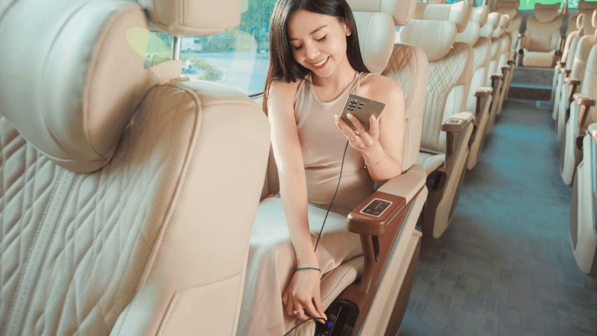 Xe HK BUSLINES Tiện ích Nội thất Ghế ngồi Limousine 28 chỗ