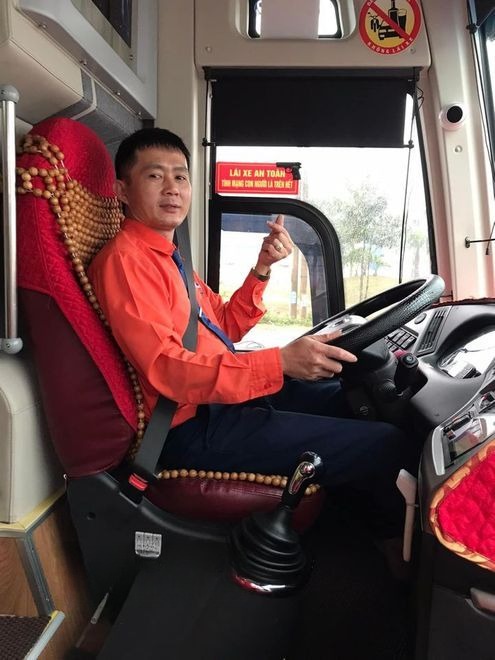Xe An Phú Quý Tiện ích Limousine giường phòng 20 chỗ - WC