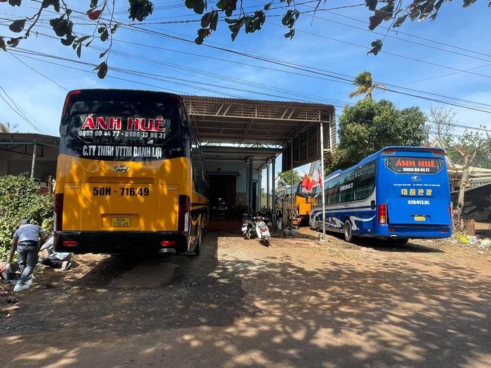 Xe Ánh Huê Limousine Mặt sau xe Limousine 34 phòng