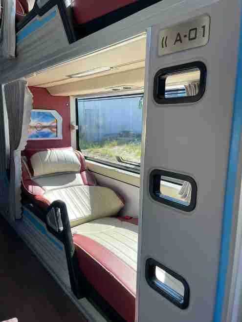 Xe Quốc Đạt Giường nằm Limousine 34 giường VIP