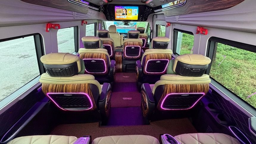 Xe Lovabus Nội thất Limosine 10 chỗ