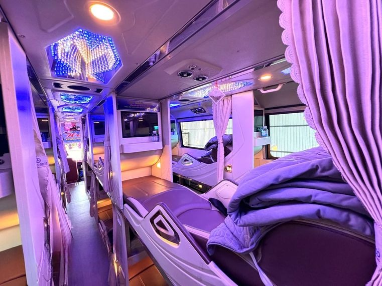 Xe Hải Luân Giường nằm Tiện ích Nội thất Limousine 34 giường