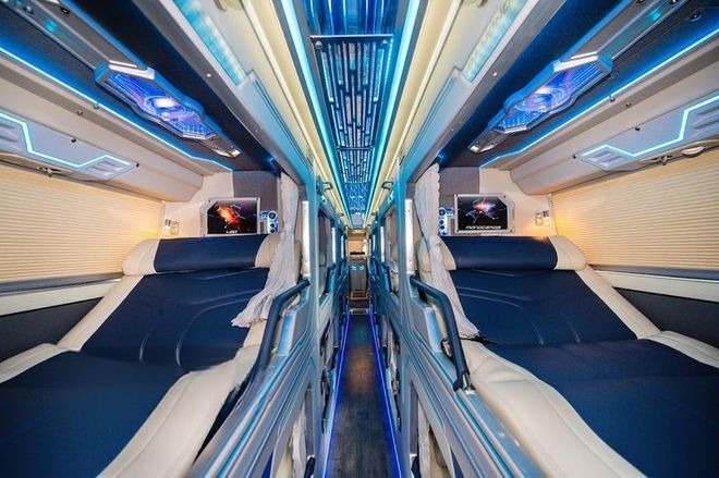Xe Tiến Oanh Tiện ích Nội thất Limousine 22 Phòng Đôi (Có Toilet)