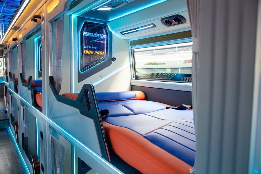 Xe Phương Hồng Linh Giường nằm Nội thất Tiện ích Limousine 24 phòng