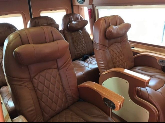 Xe Đà Lạt Tour Nội thất Limousine 9 chỗ