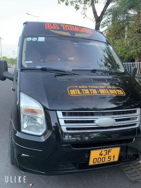 Xe Ba Thanh Limousine  Mặt trước xe Limousine 9 chỗ