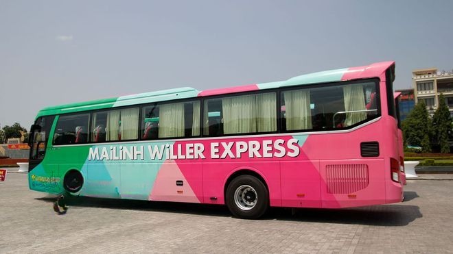 Xe Mai Linh Willer Bên hông xe Sakura ghế vòm 40 chỗ