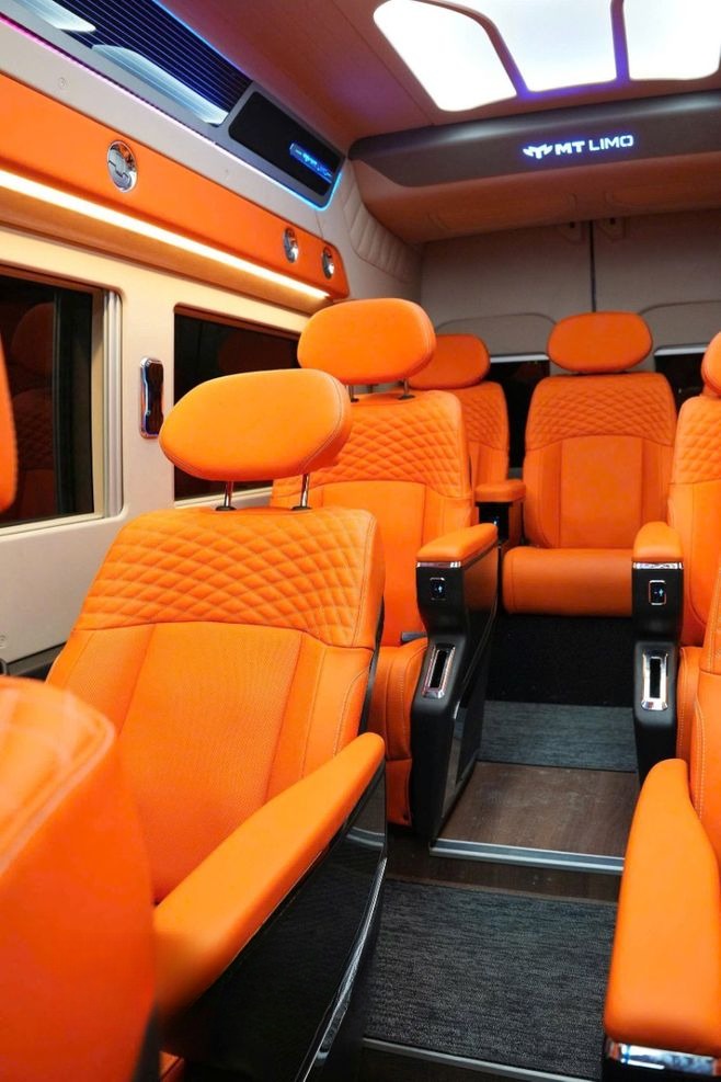 Xe Thanh Nhã Ghế ngồi Limousine 11 chỗ