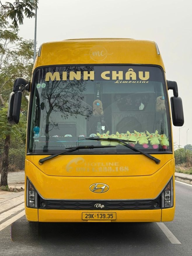 Xe Minh Châu Limousine Mặt trước xe Limousine giường phòng 22 chỗ