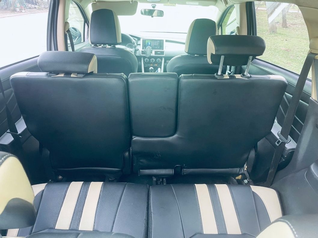 Xe Hải Vân Travel Ghế ngồi Nội thất Xe 7 chỗ