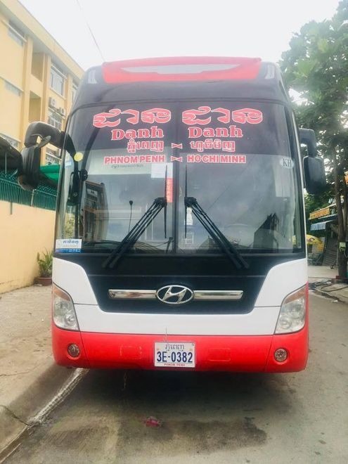 Xe Danh Danh Express Bus Mặt trước xe Ghế ngồi Ghế ngồi 31 chỗ