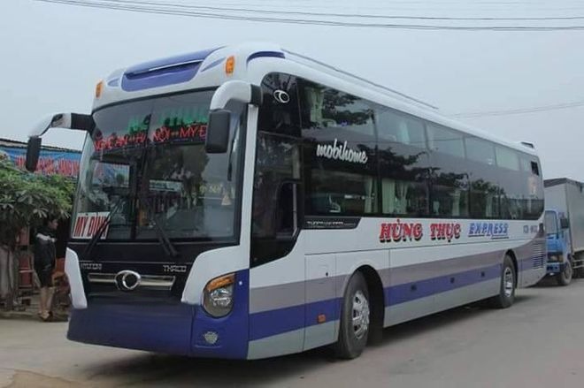 Xe Hùng Thục (Nghệ An) Bên hông xe Mặt trước xe Giường nằm 40 chỗ