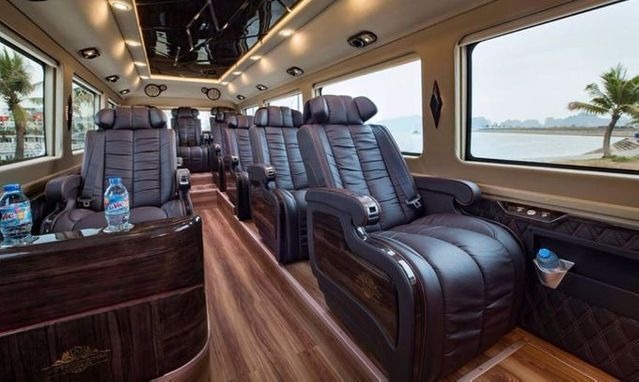 VIP Limousine 12 chỗ Rosa Eco Bus