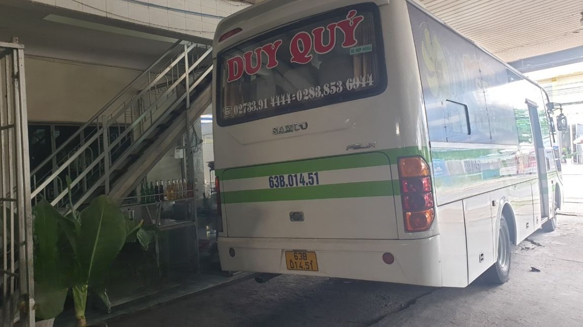 Xe Thảo Châu Mặt sau xe Ghế ngồi 28 chỗ (Mới)