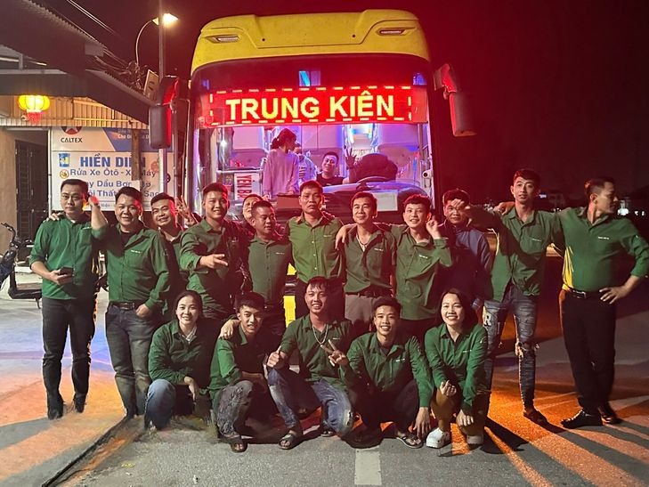 Xe Trung Kiên (Hải Dương) Mặt trước xe Giường nằm 40 chỗ