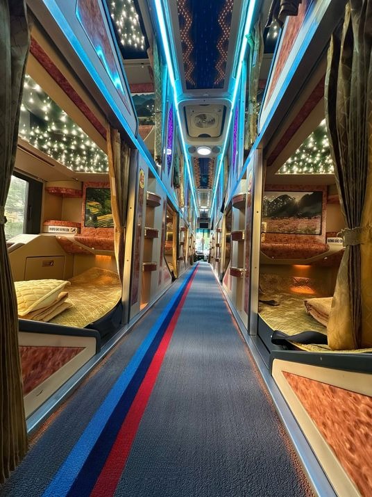 Xe Lovabus Tiện ích Nội thất Giường nằm Limousine giường phòng 22 chỗ