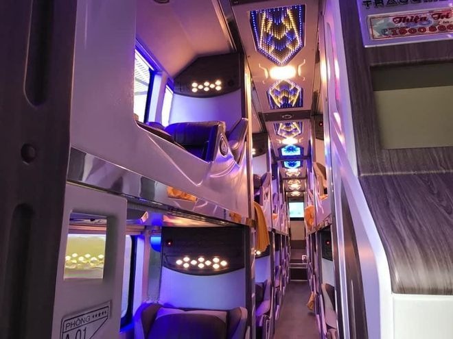 Xe Lovabus Giường nằm Tiện ích Nội thất Limousine giường nằm 34 chỗ PIKACHU