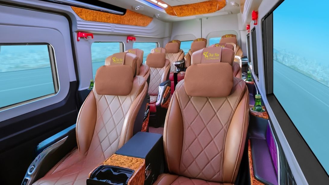 Xe Lovabus Ghế ngồi Tiện ích Nội thất Limousine 10 chỗ