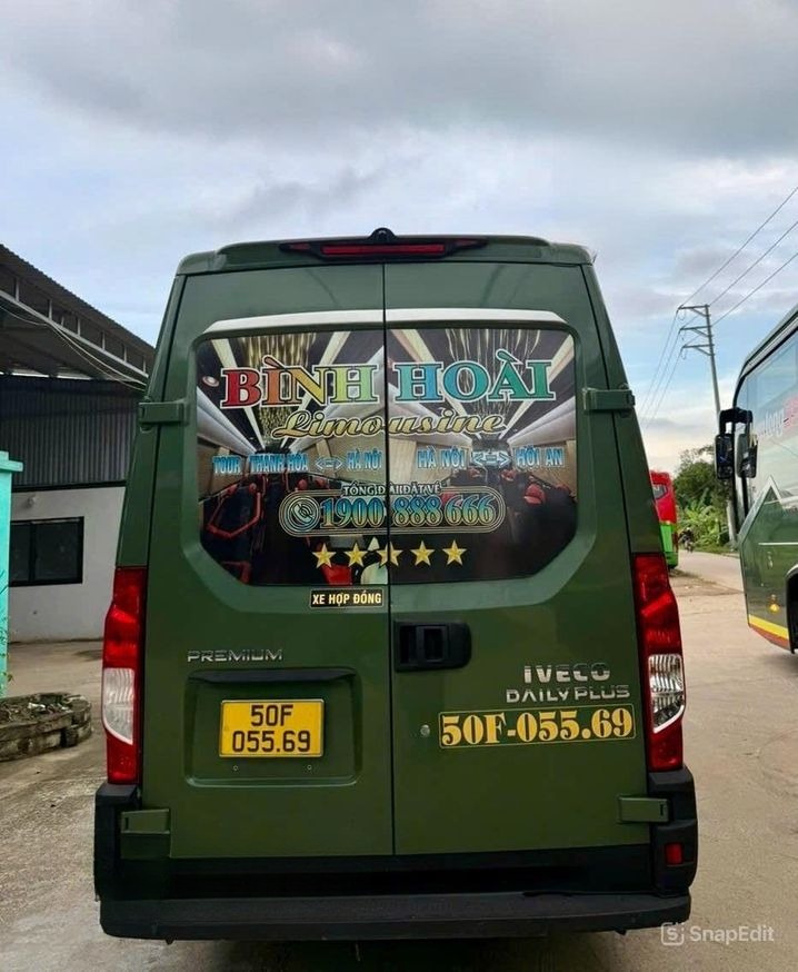 Xe Bình Hoài Limousine Mặt sau xe 