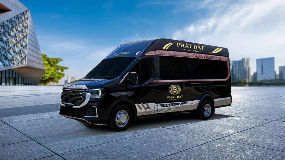 Xe Phát Đạt Limousine Bên hông xe Limousine 11 ghế