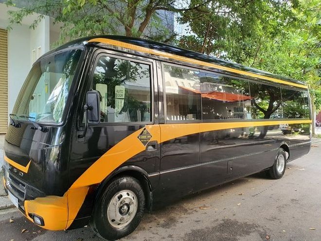 Xe Ánh Minh Limousine Mặt trước xe Limousine Fuso 18 chỗ